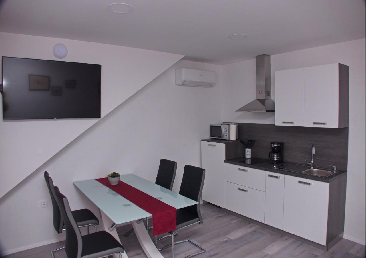 Apartmaji Anita Begunje pri Cerknici 外观 照片